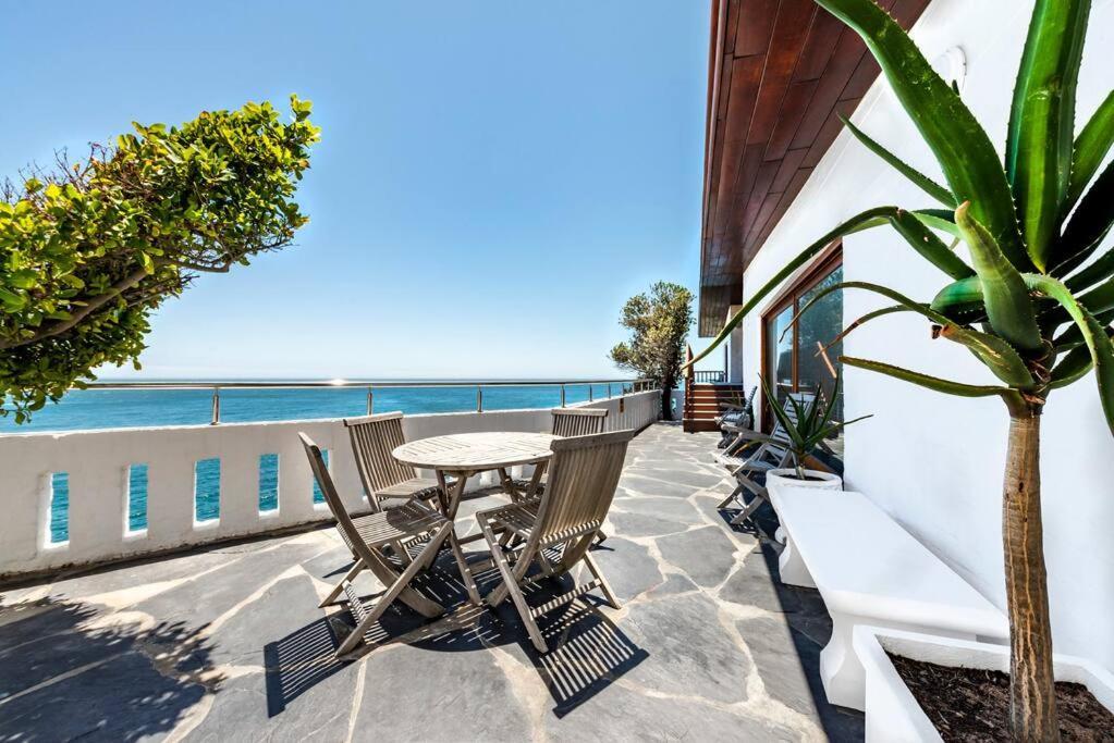 Bantry Bay Home With Atlantic Ocean Views Cidade Do Cabo Exterior foto